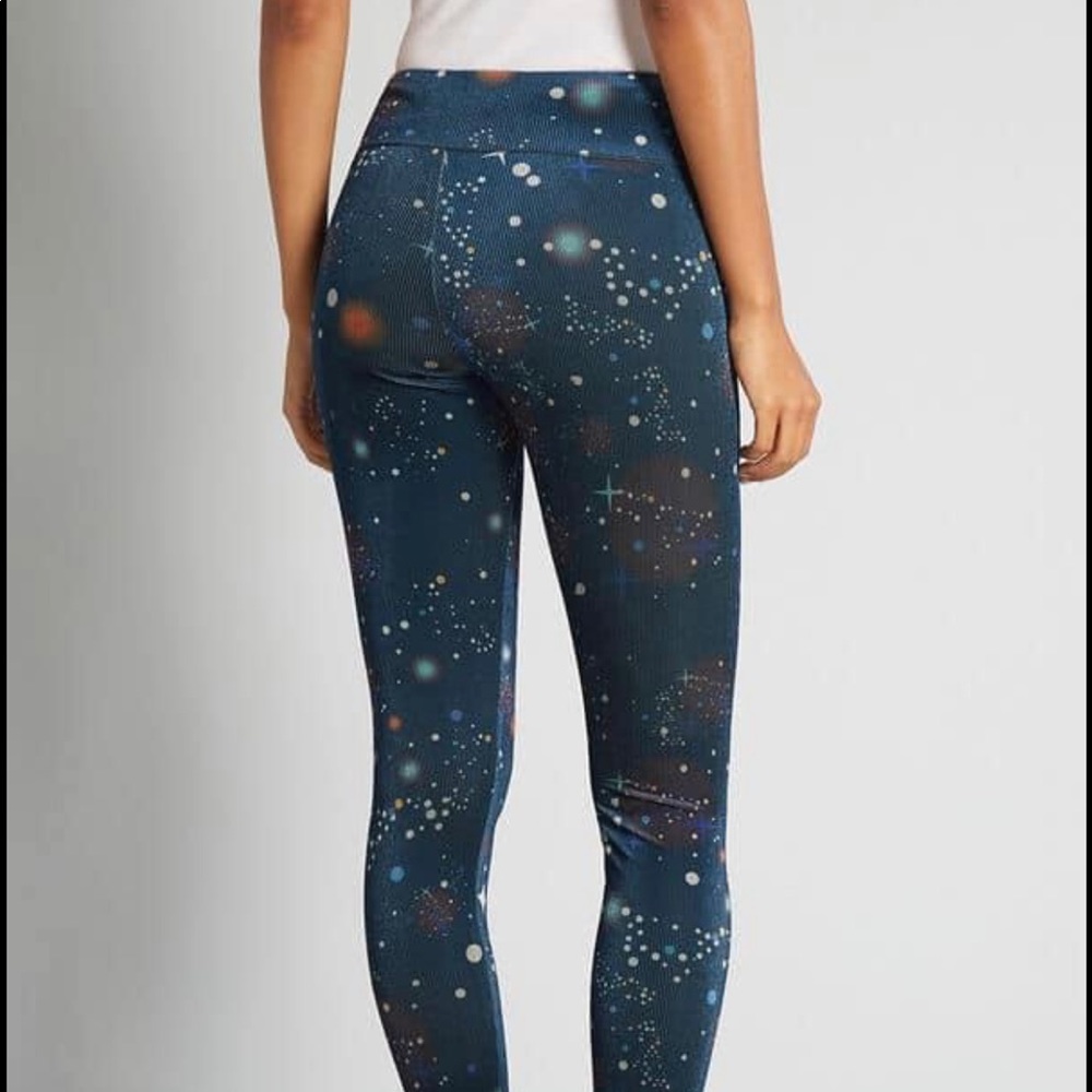 ModCloth Intergalactic Glow Ribbed Leggings - Picture 3 of 3